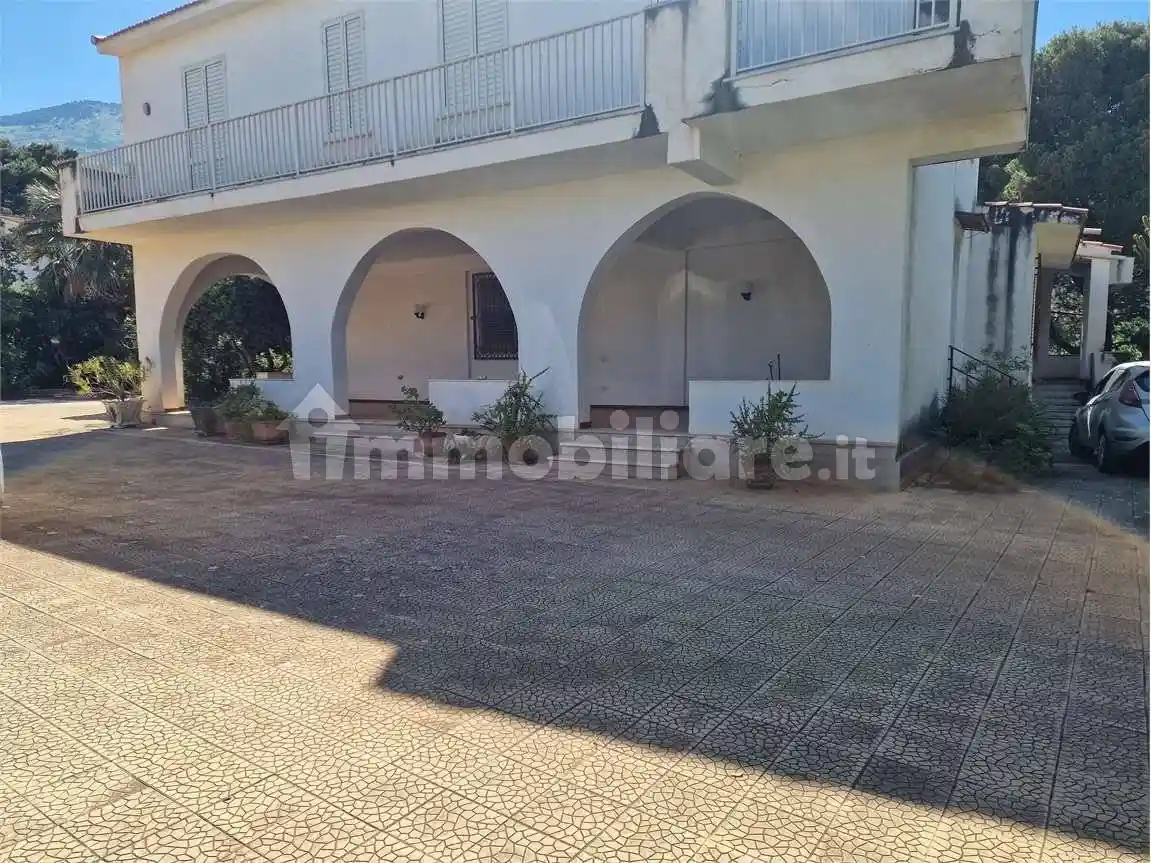 Villa in vendita a Carini