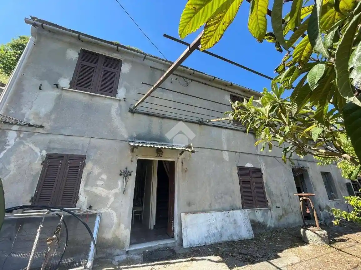 Casa indipendente in vendita a Sant'Olcese