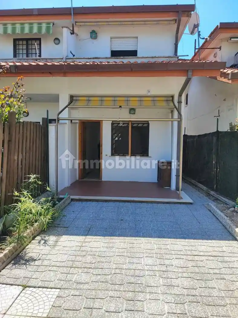 Villa in vendita a Ardea