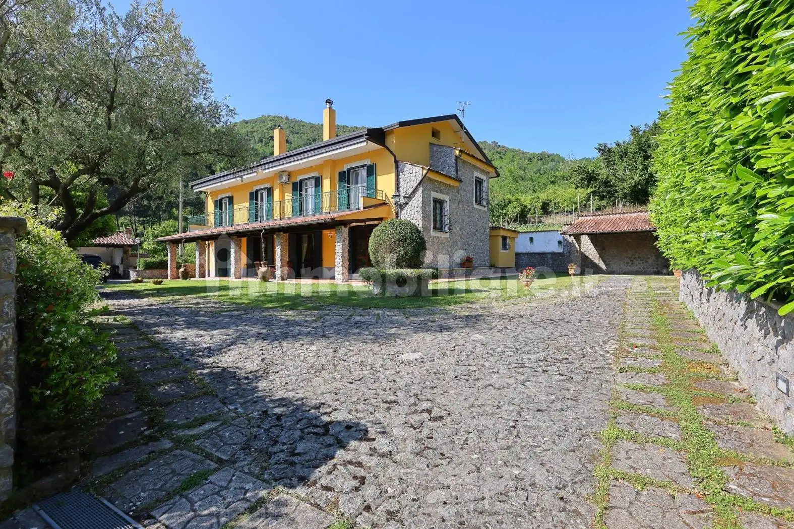 Villa in vendita a Cava de' Tirreni