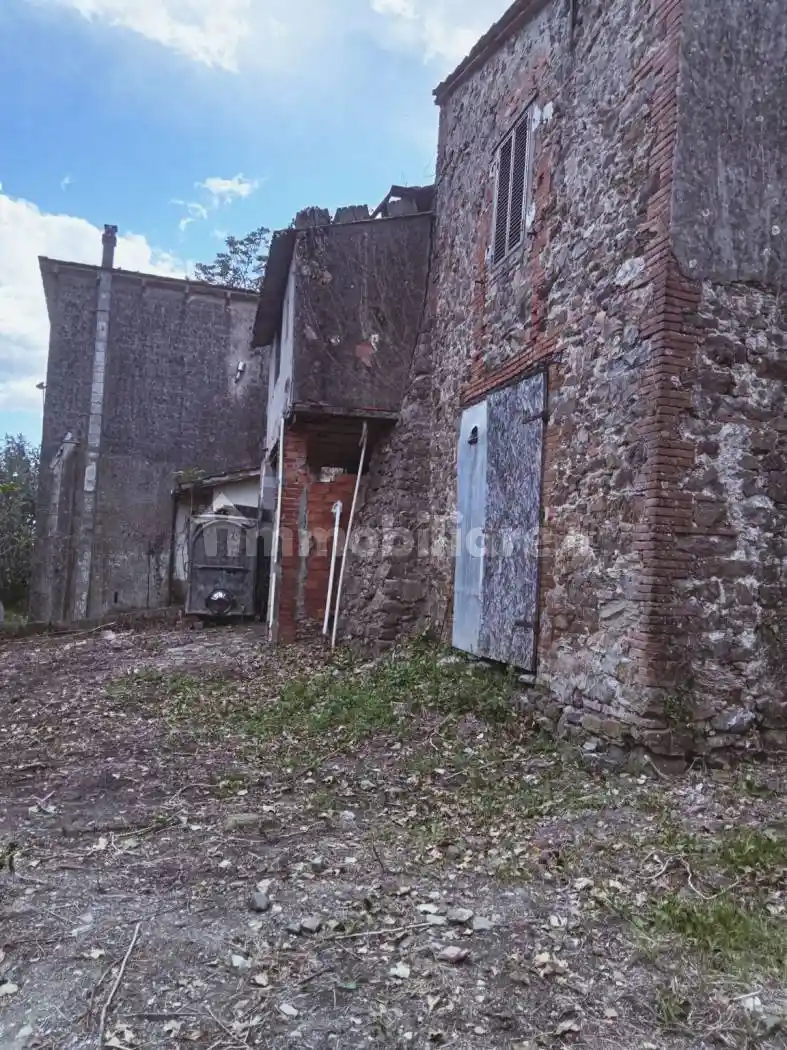 Rustico - Casale in vendita a Monsummano Terme