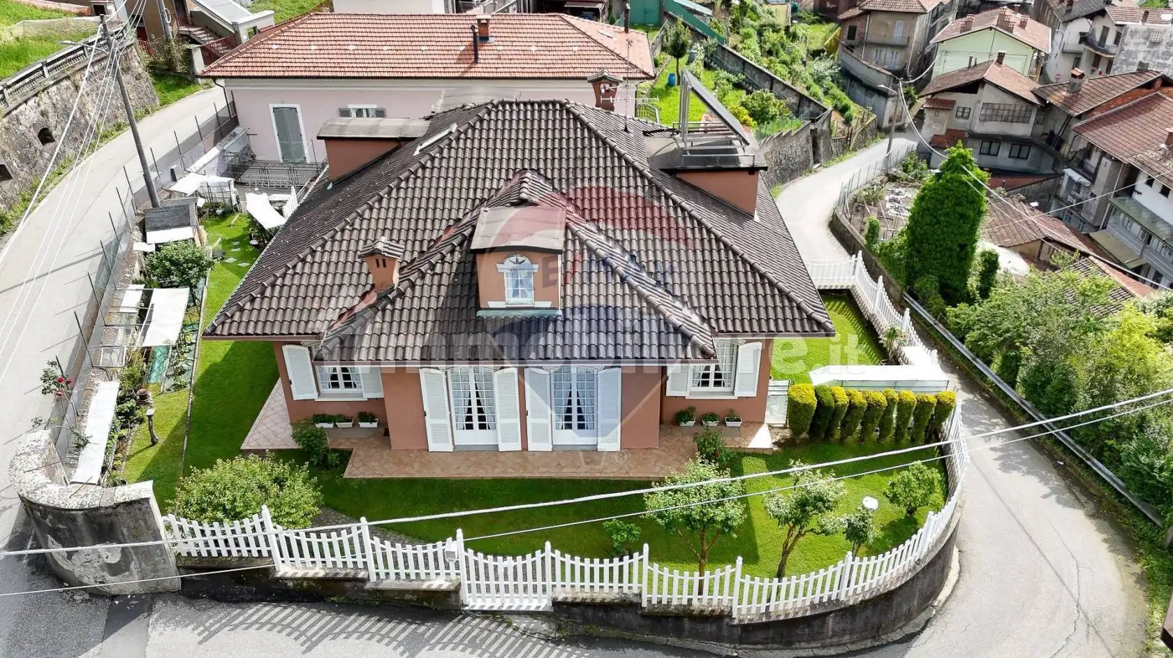 Villa in vendita a Coggiola