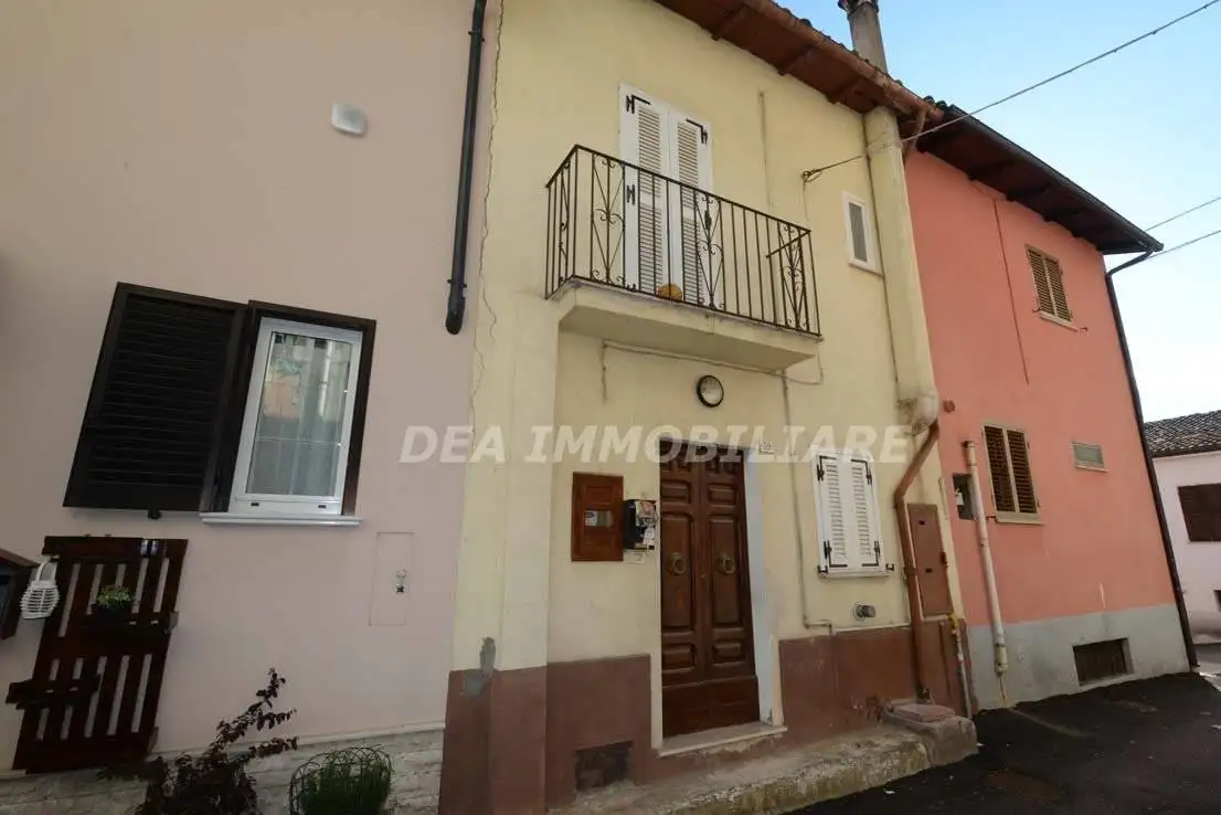 Casa indipendente in vendita a Celano