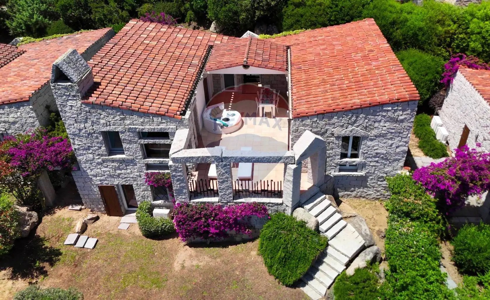 Villa unifamiliare via Is Laccus snc, Castiadas - foto 3