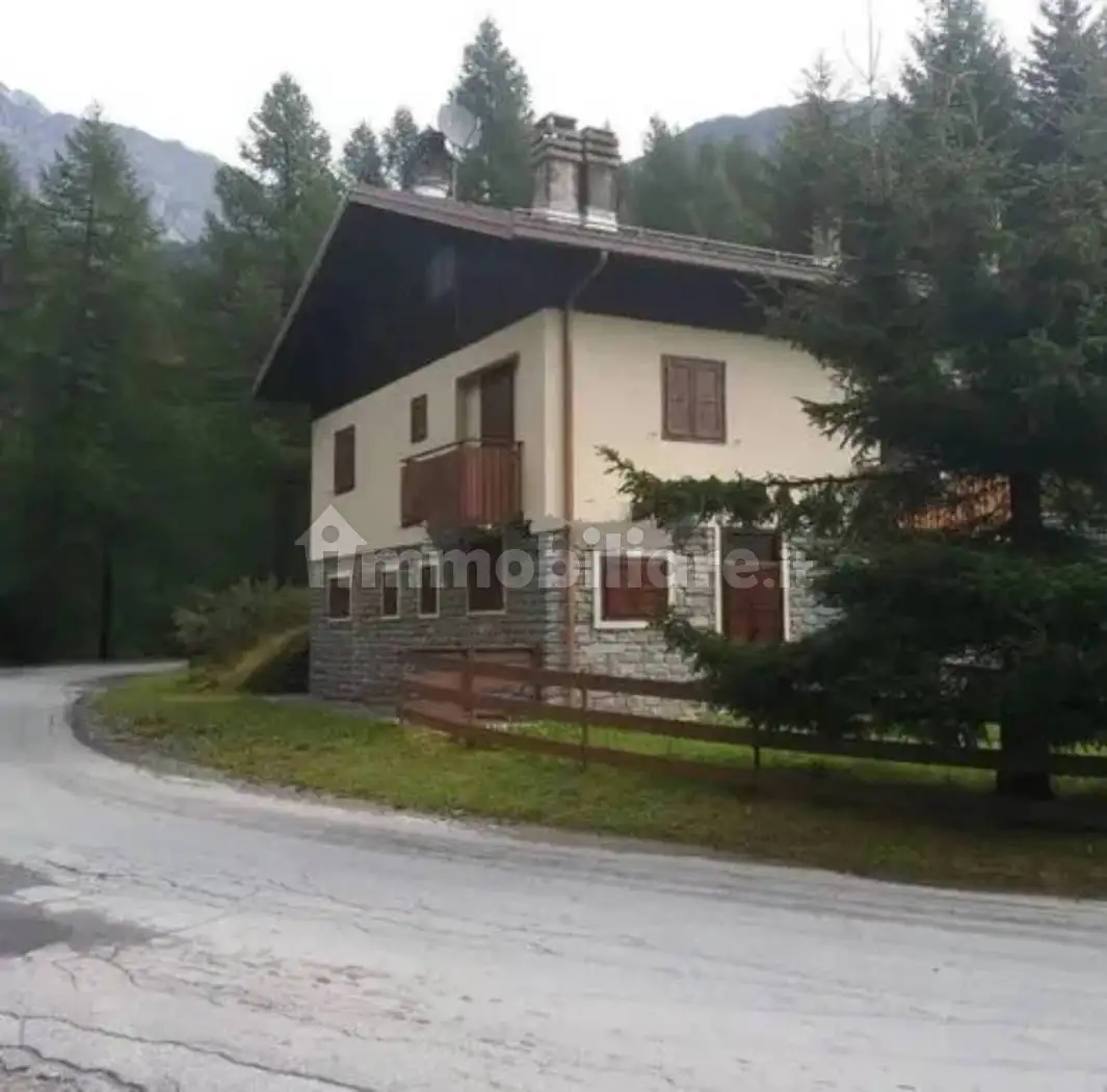 Rustico - Casale in vendita a Castiglione del Lago