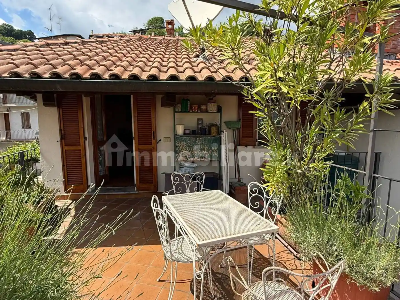 Casa indipendente in vendita a Nebbiuno