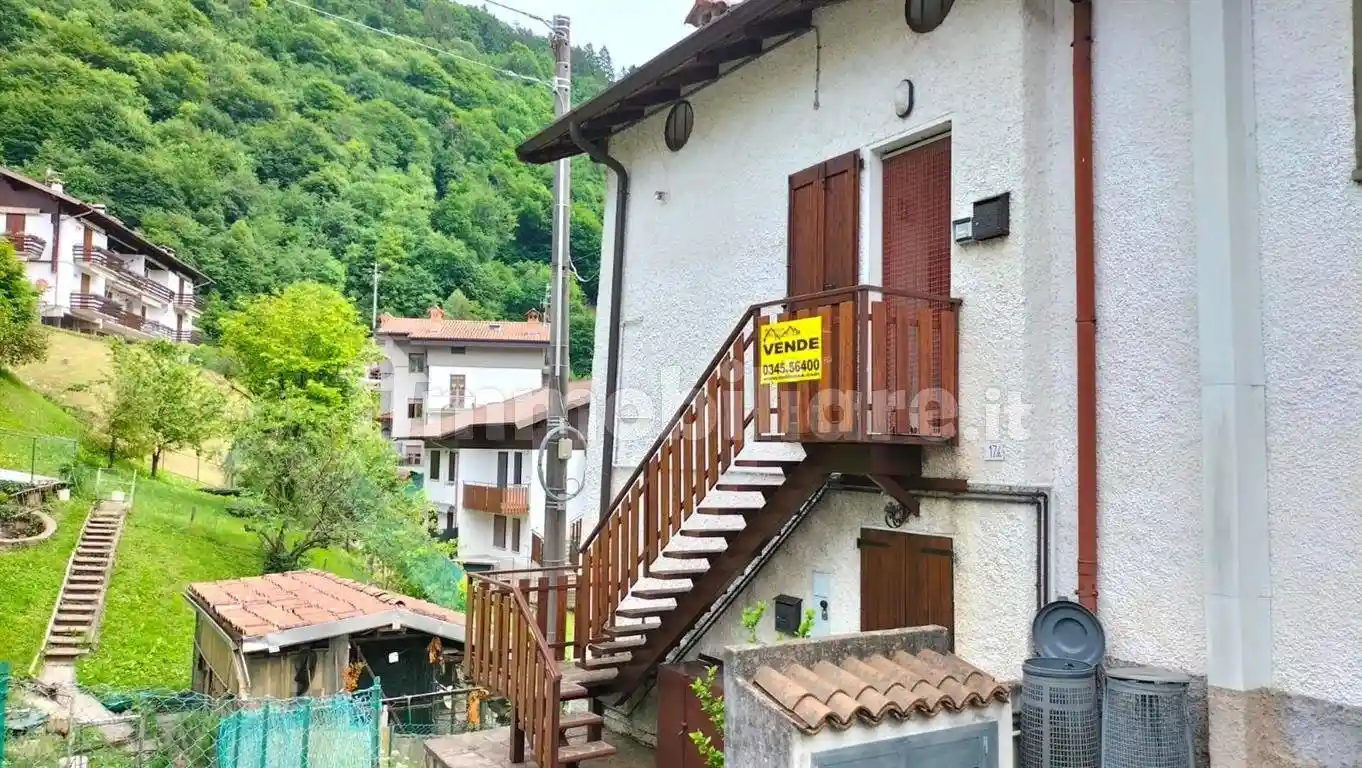Casa indipendente in vendita a Serina