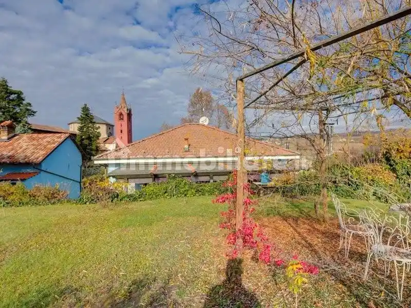 Villa in vendita a Dogliani