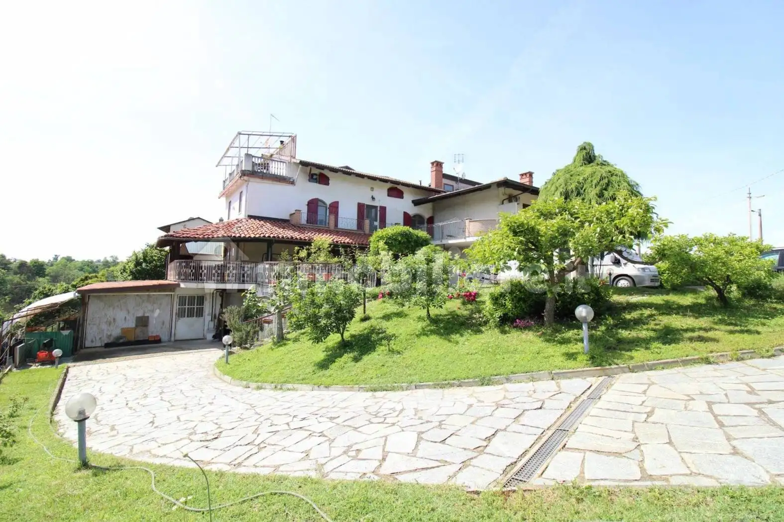 Villa in vendita a Santo Stefano Roero