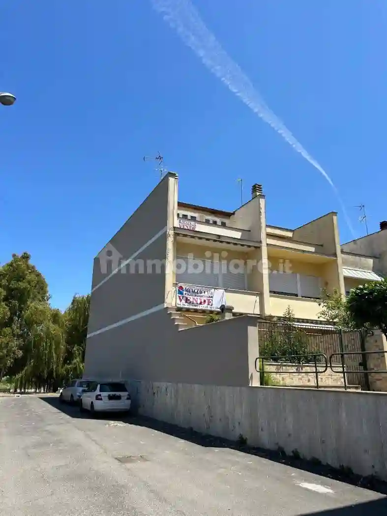 Villetta a schiera - foto 2