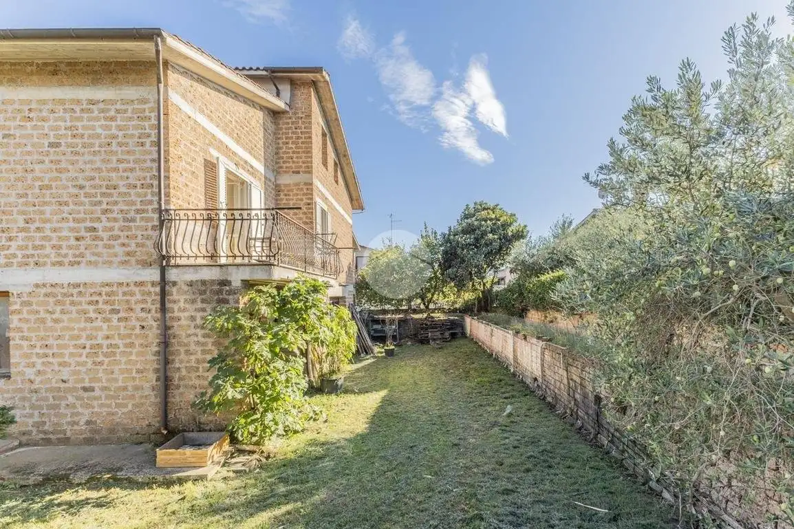 Villa unifamiliare via Lorenzo da Viterbo 3, Centro, Corchiano - foto 2