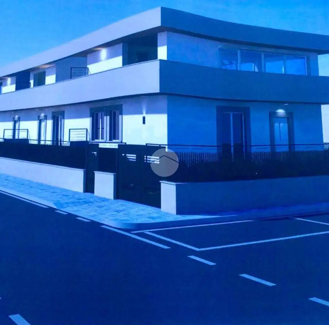 Villa plurifamiliare in vendita a Roma