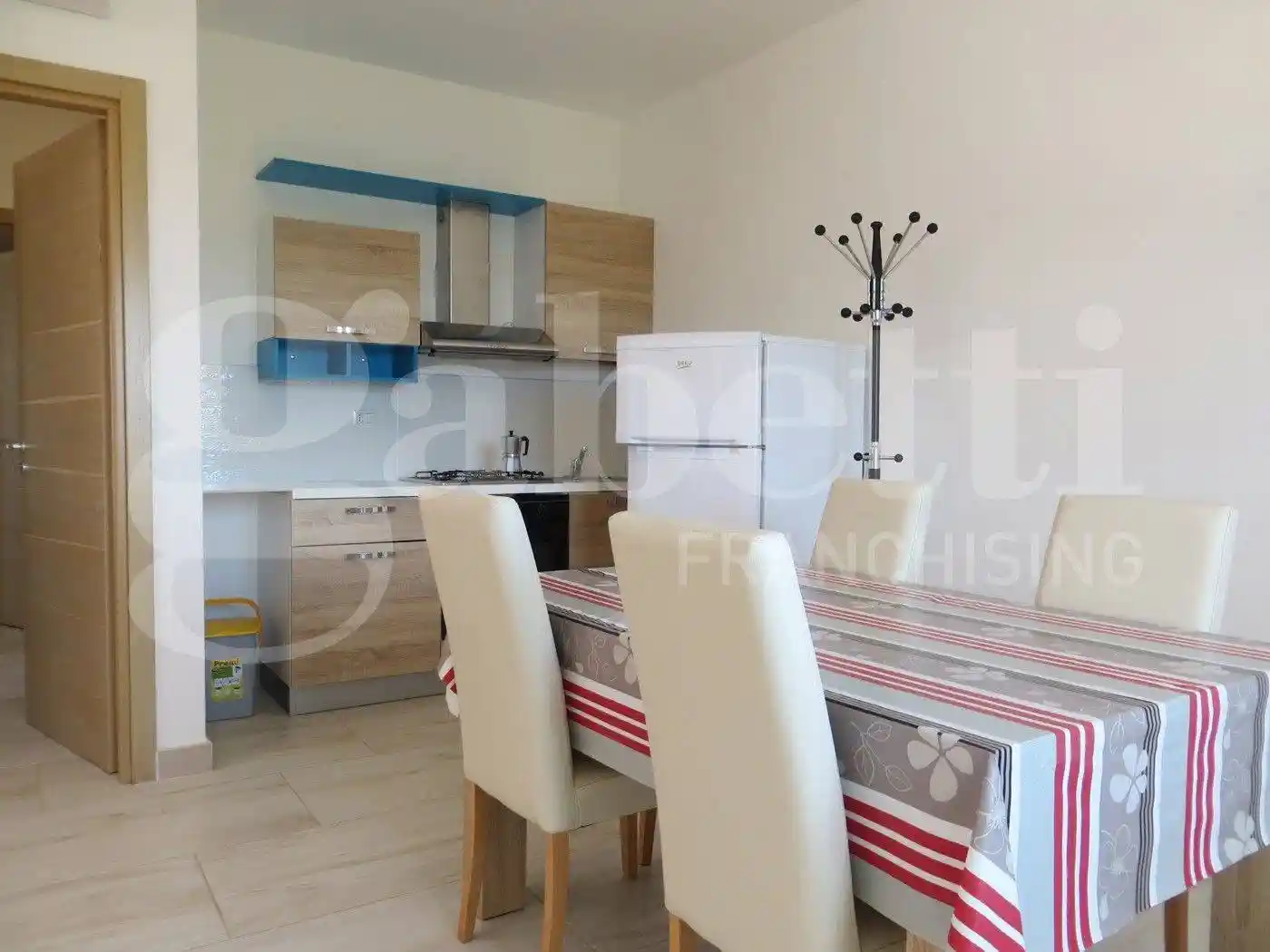 Trilocale via Vittorio Veneto, 15, Giurdignano - foto 2