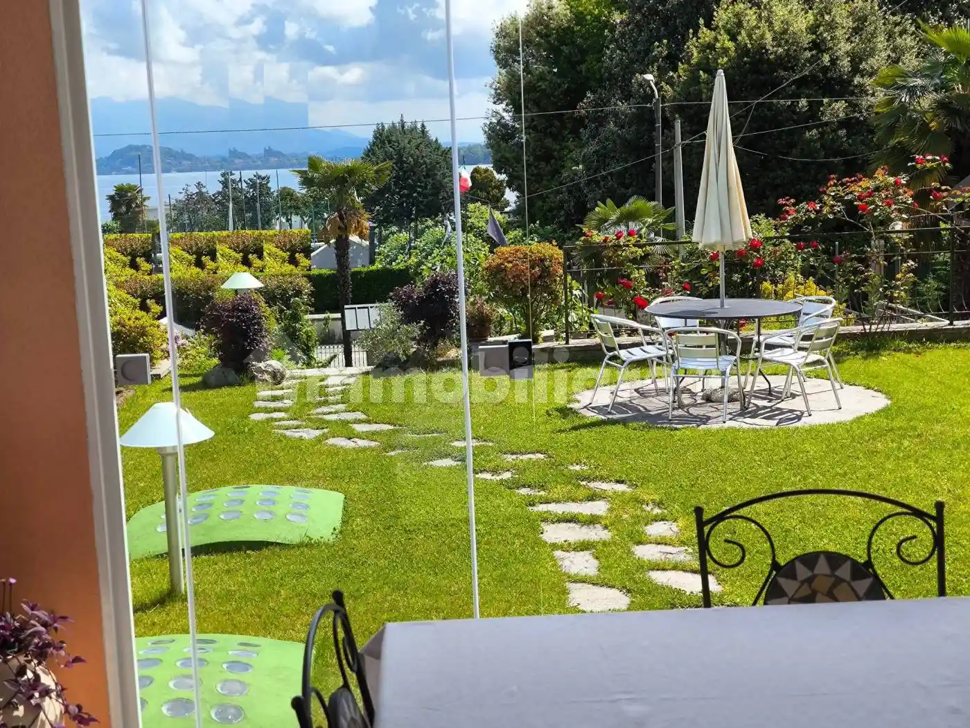 Villa in vendita a Meina