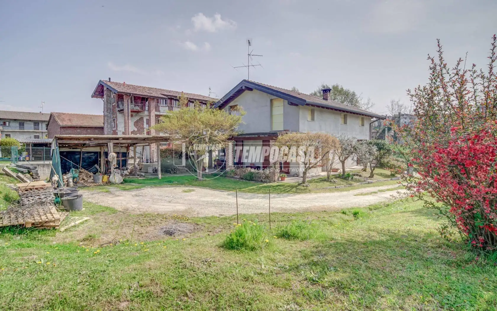 Villa in vendita a Divignano