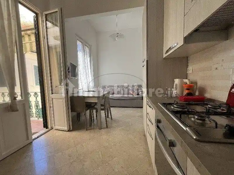 Appartamento in affitto a Viareggio