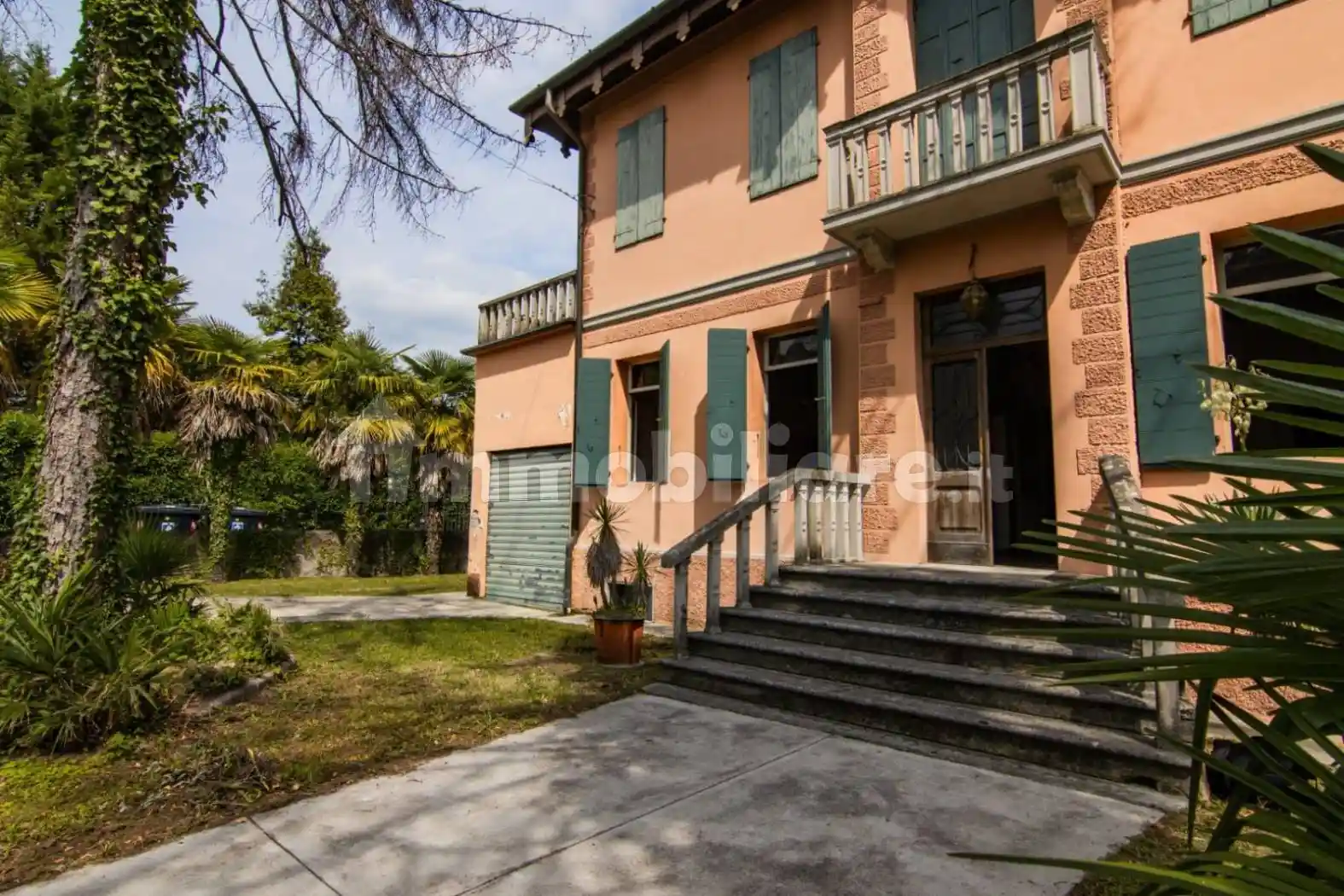 Villa in vendita a Pordenone