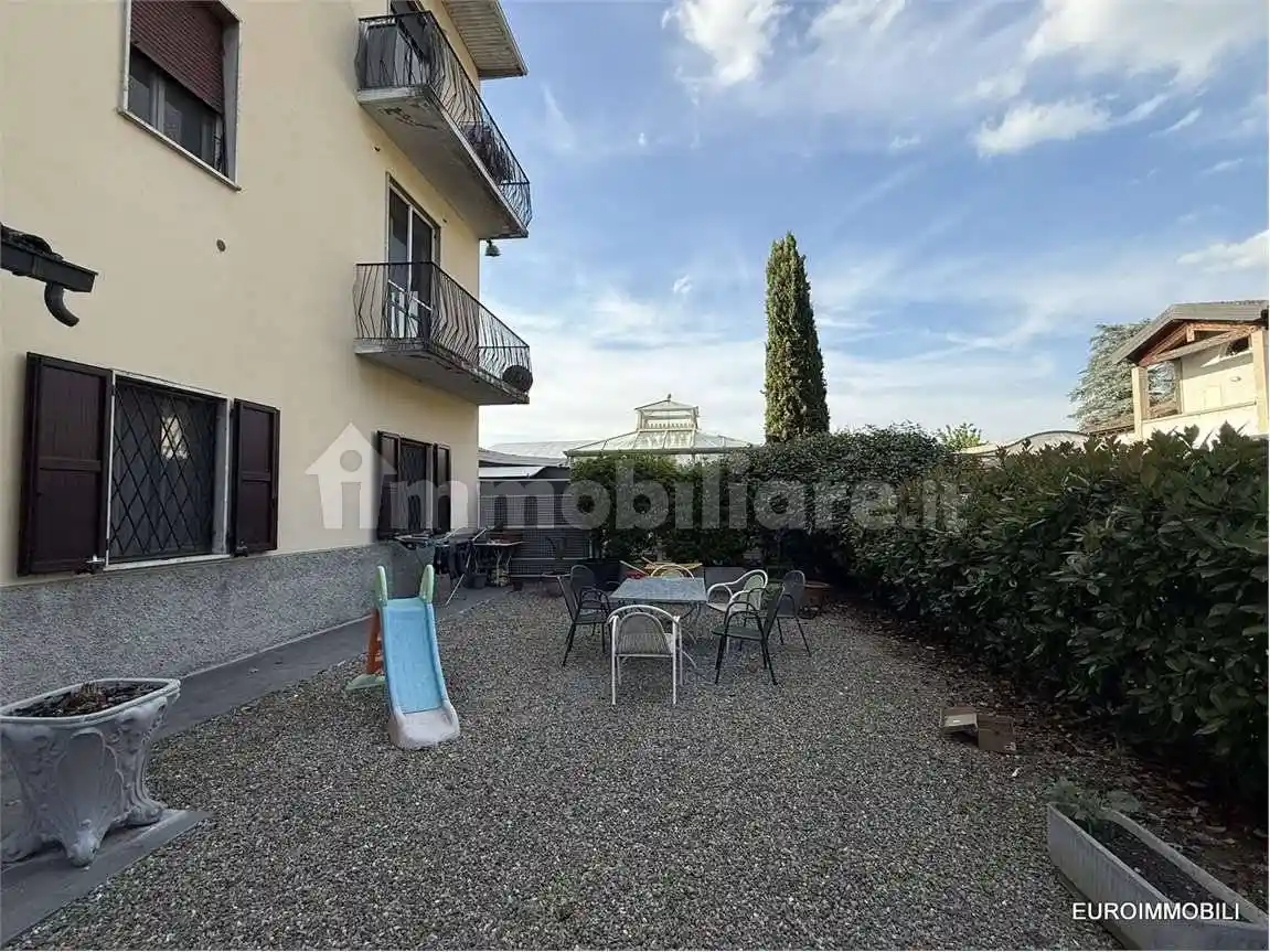 Appartamento in vendita a Montechiarugolo