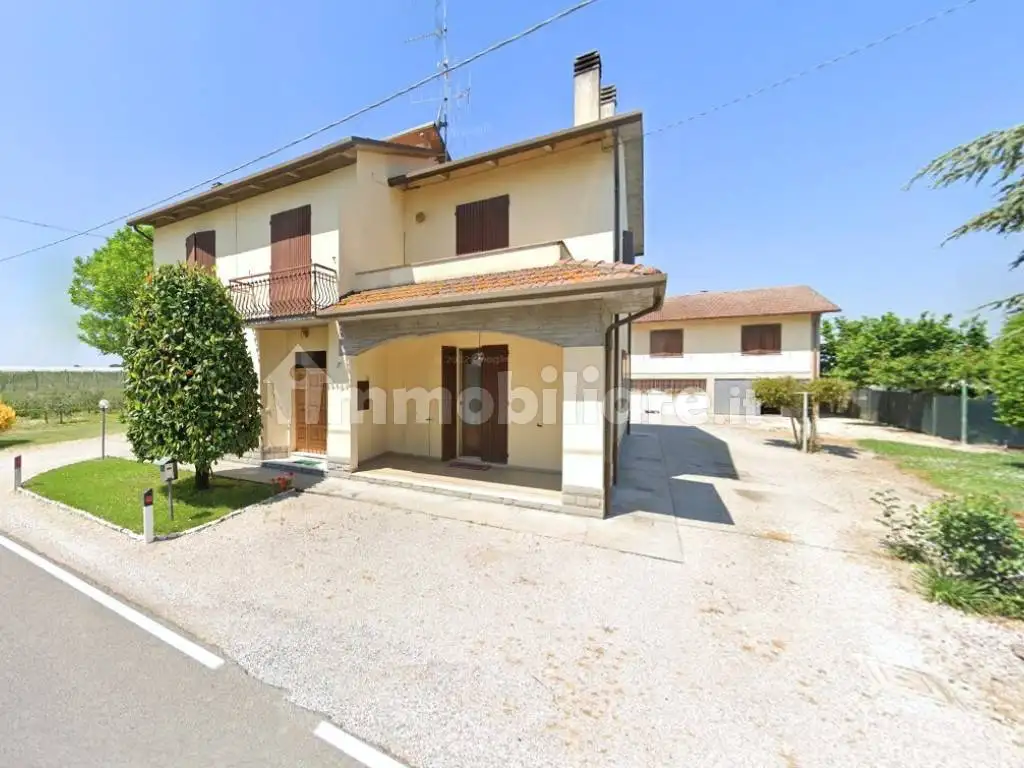 Villa in vendita a Forlì