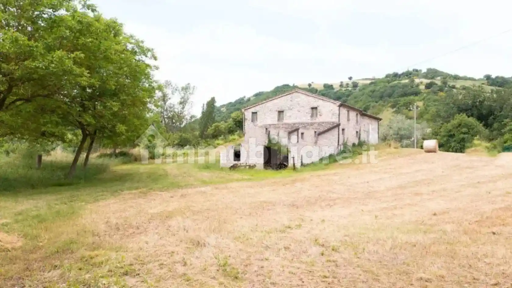 Rustico - Casale in vendita a Pergola