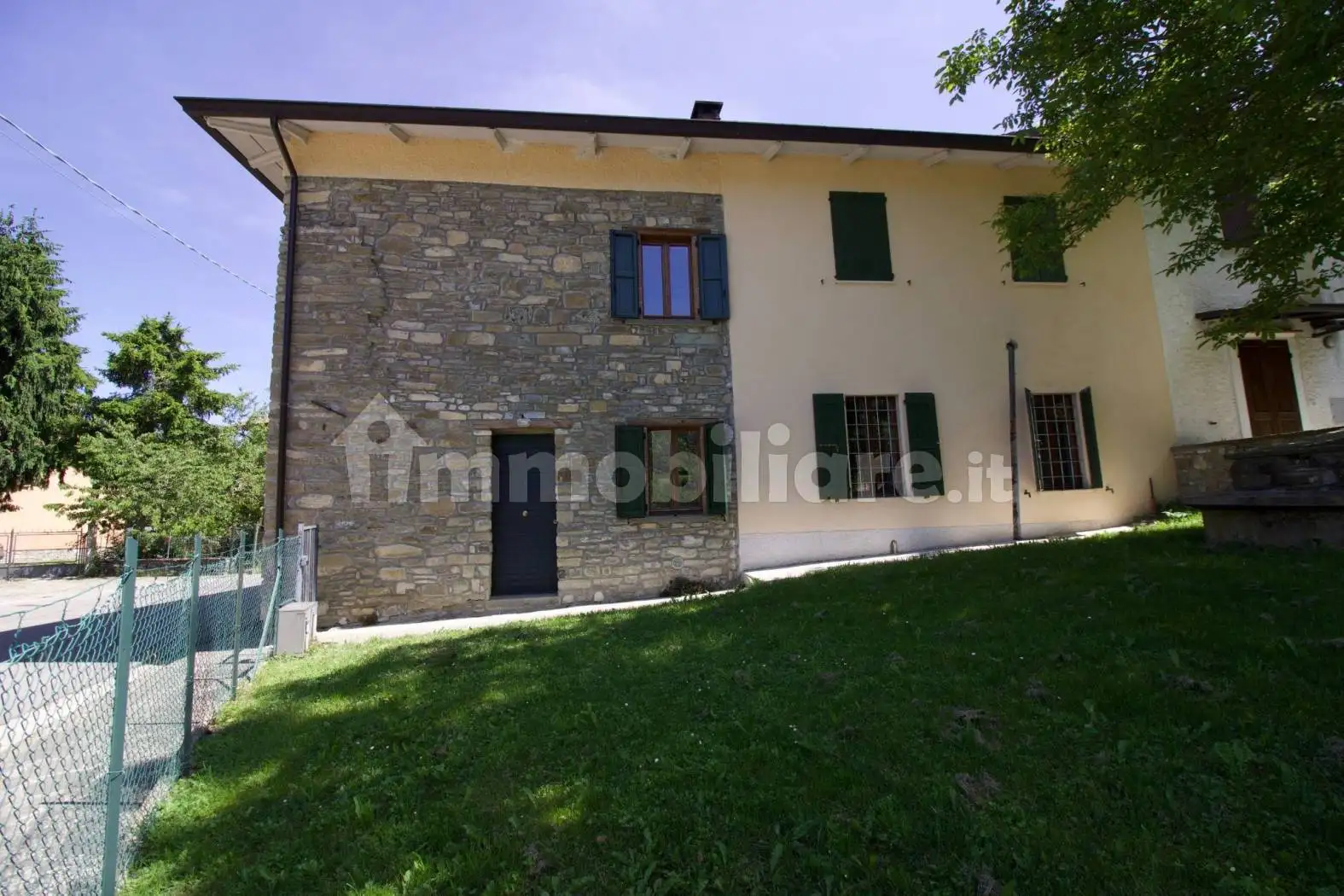 Villa in vendita a Ventasso