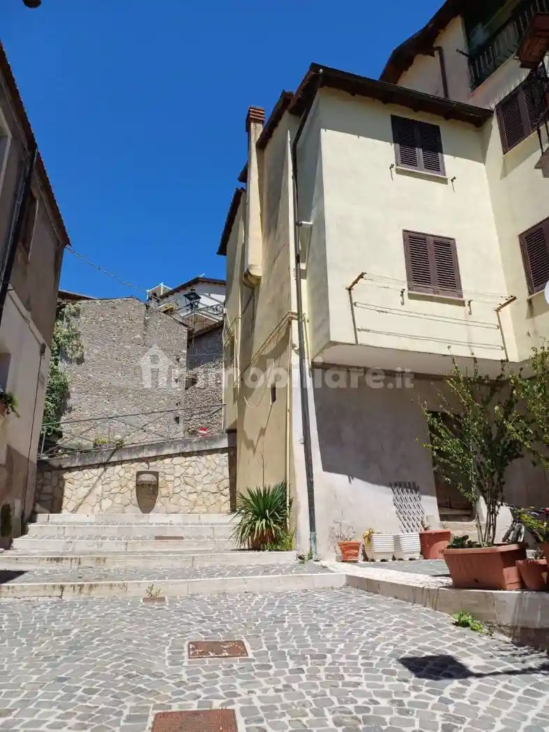 Appartamento in vendita a Arsoli