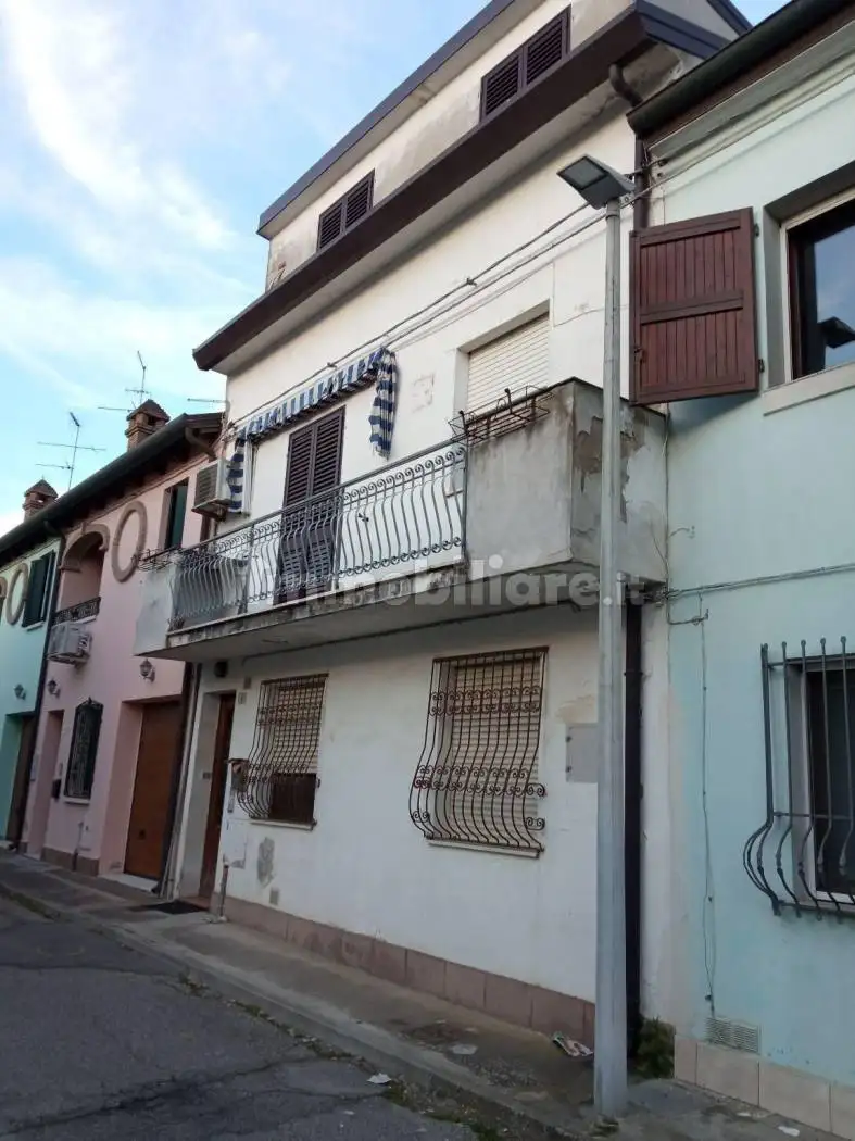 Appartamento in affitto a Comacchio