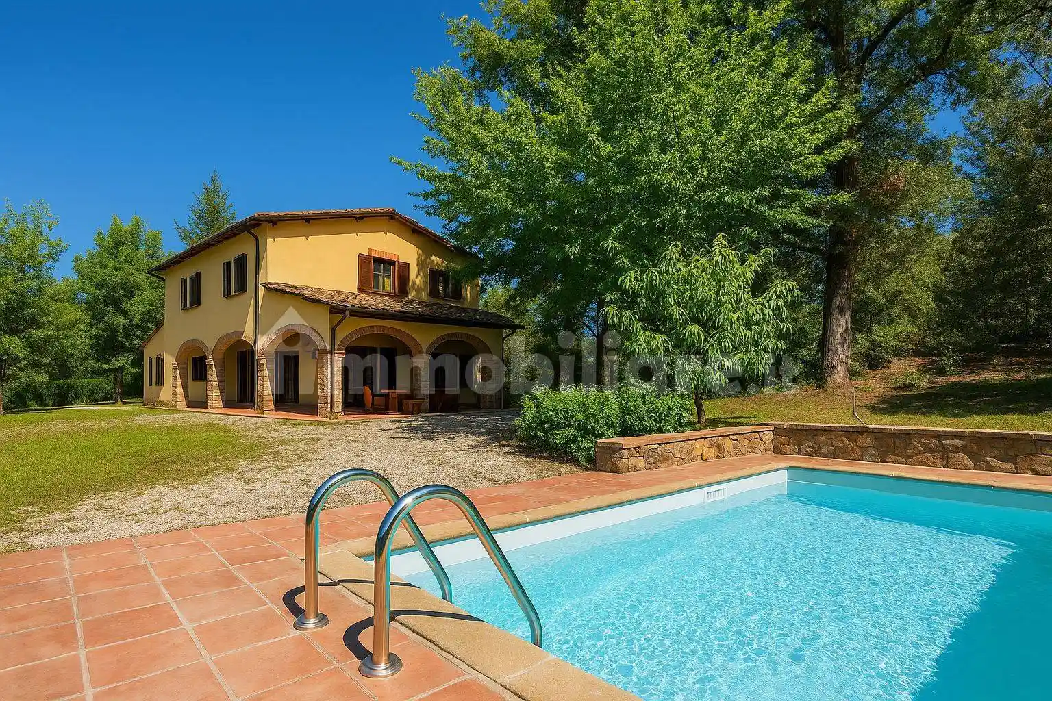 Villa in vendita a Radda in Chianti