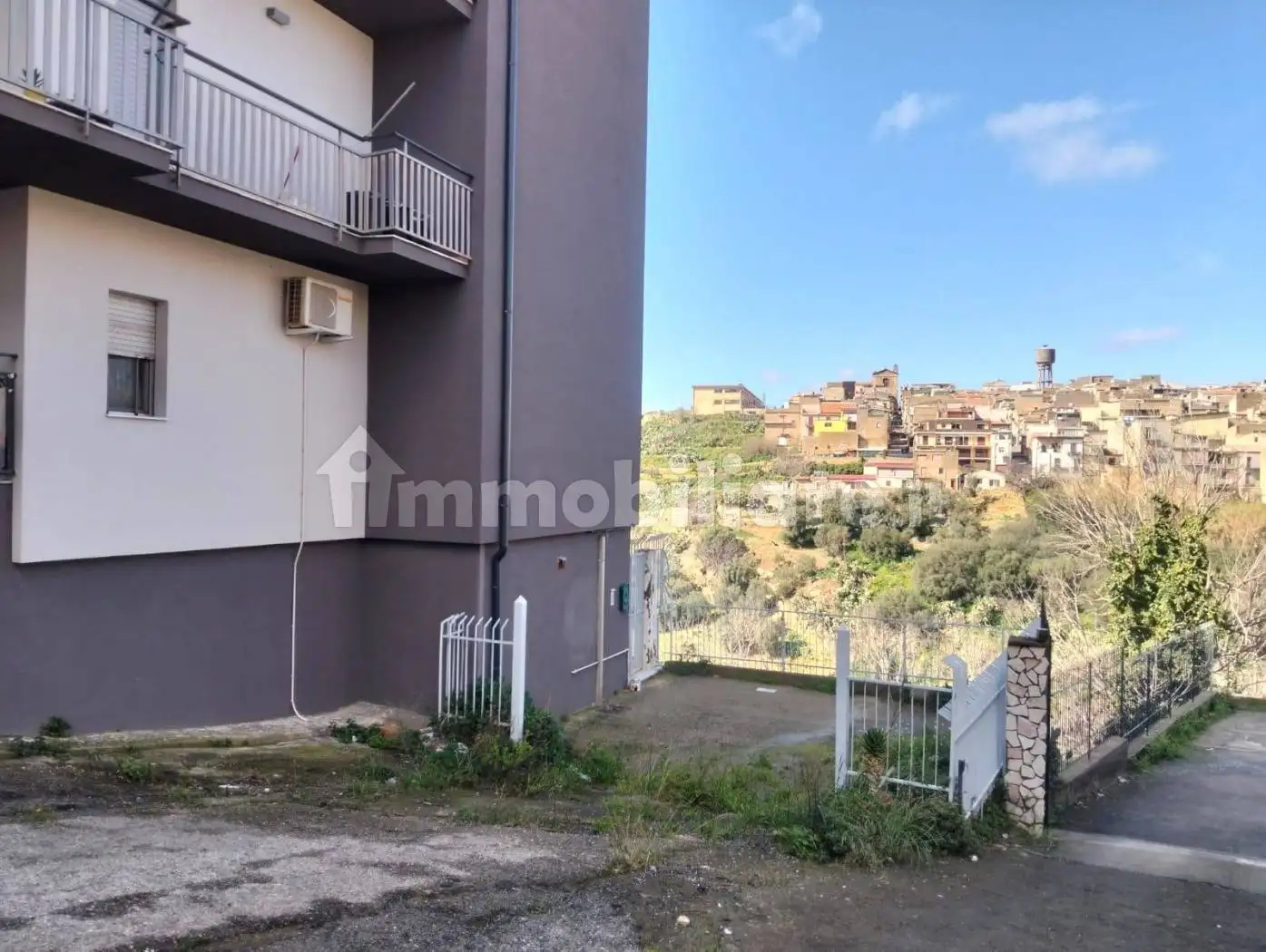 Appartamento in vendita a Valguarnera Caropepe