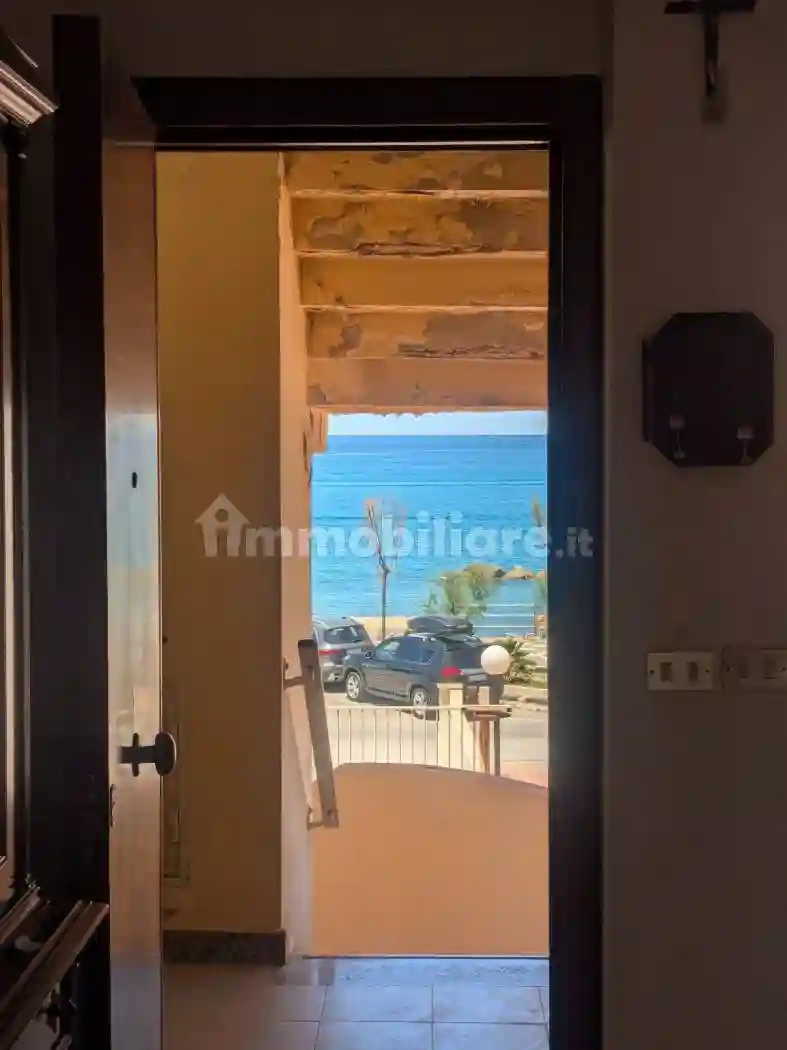 Quadrilocale via Lungomare in San Saba 55, Ortoliuzzo - San Saba, Messina - foto 4