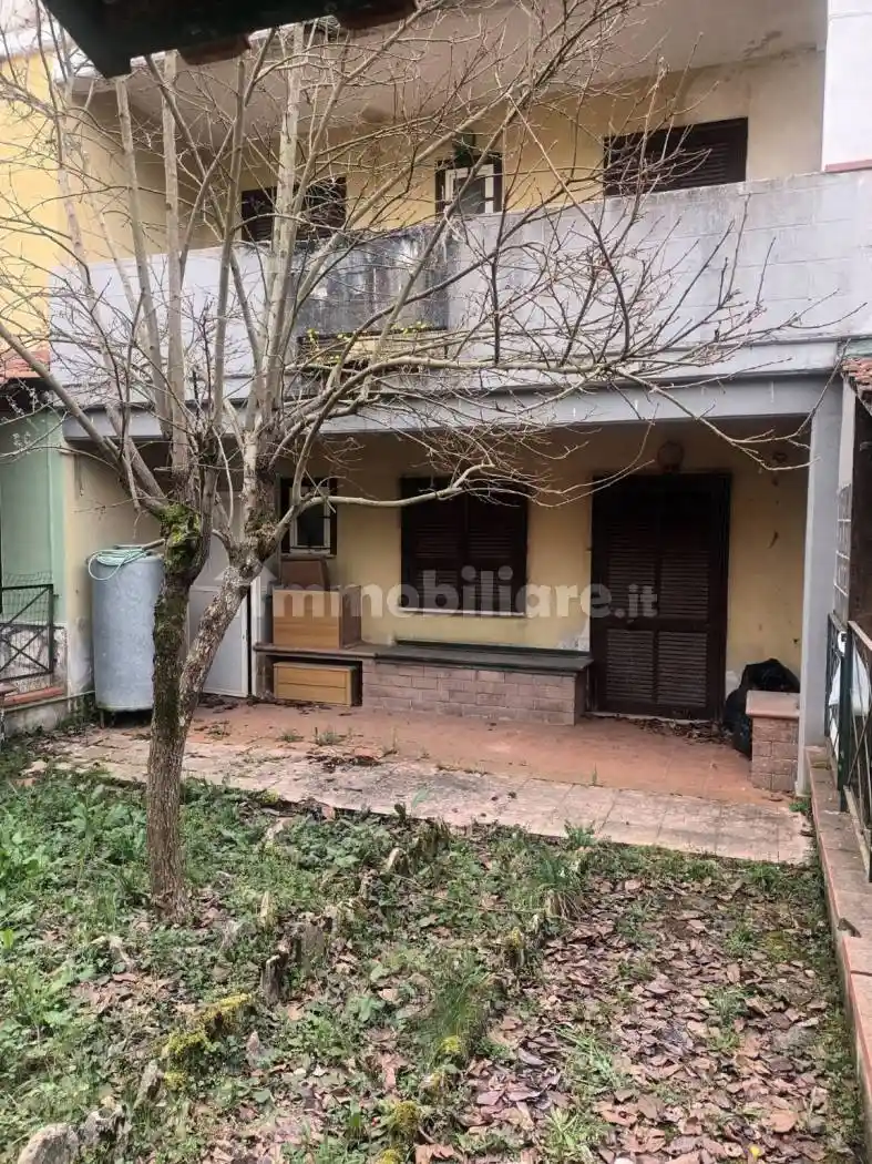 Casa indipendente in vendita a Vinchiaturo