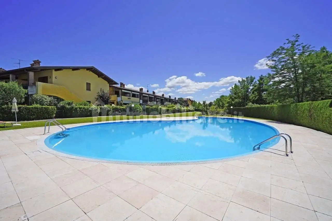 Appartamento in affitto a Sirmione