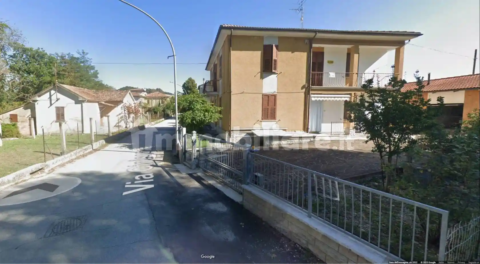 Villa in vendita a Pergola