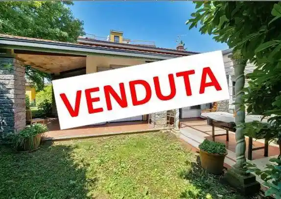 Villa in vendita a Lesmo