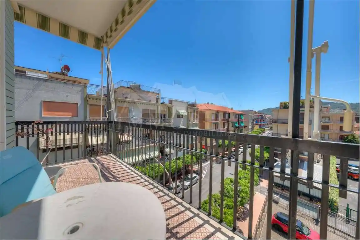 Appartamento in vendita a Diano Marina