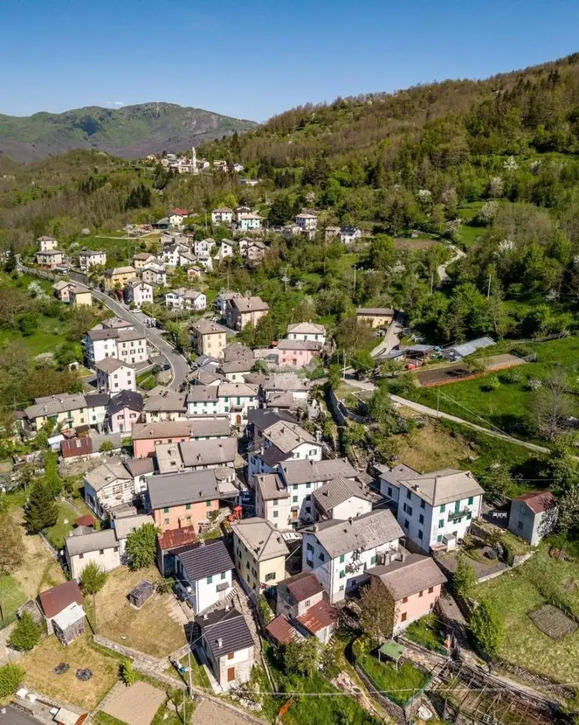 Casa indipendente in vendita a Santo Stefano d'Aveto