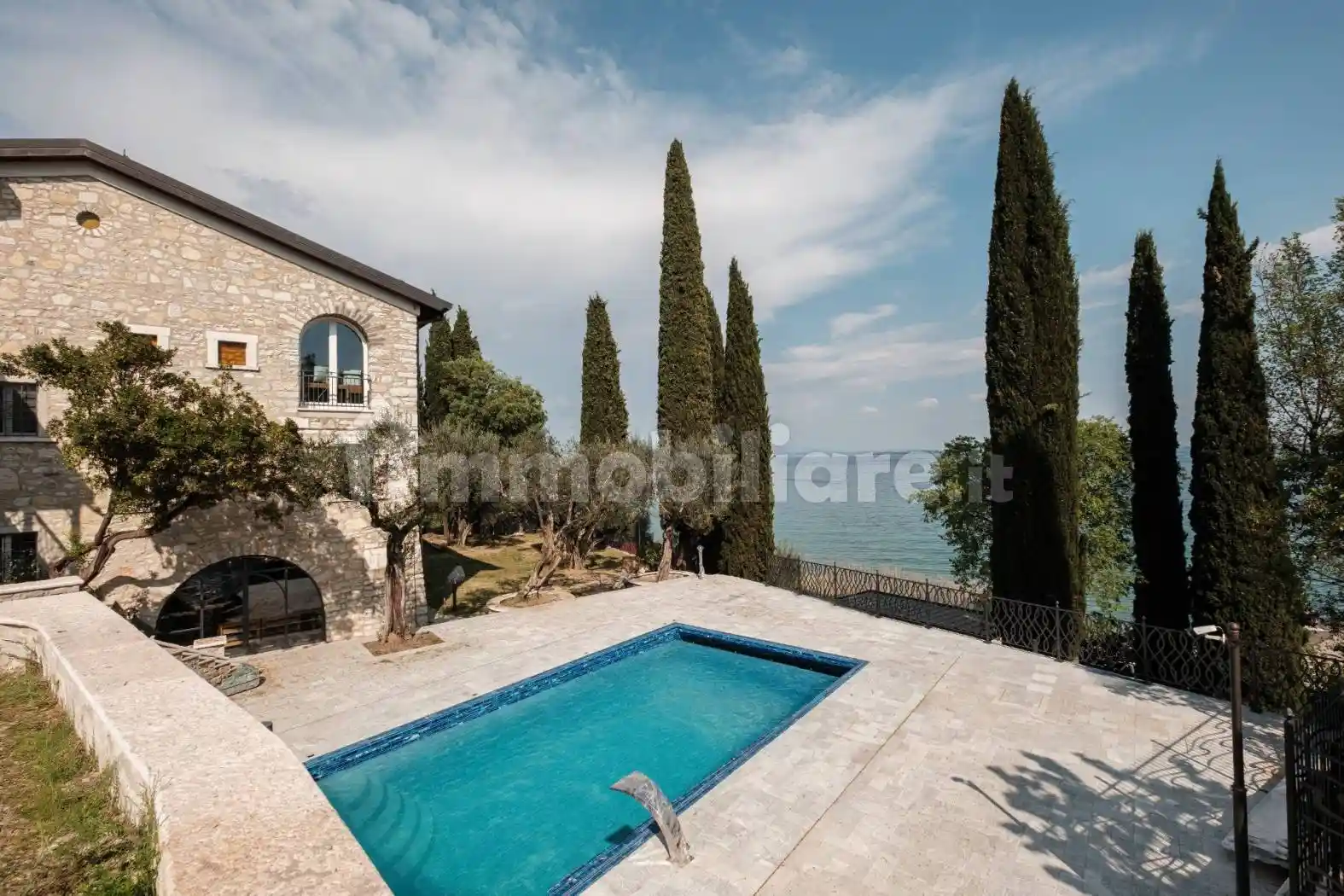 Villa in vendita a Padenghe sul Garda