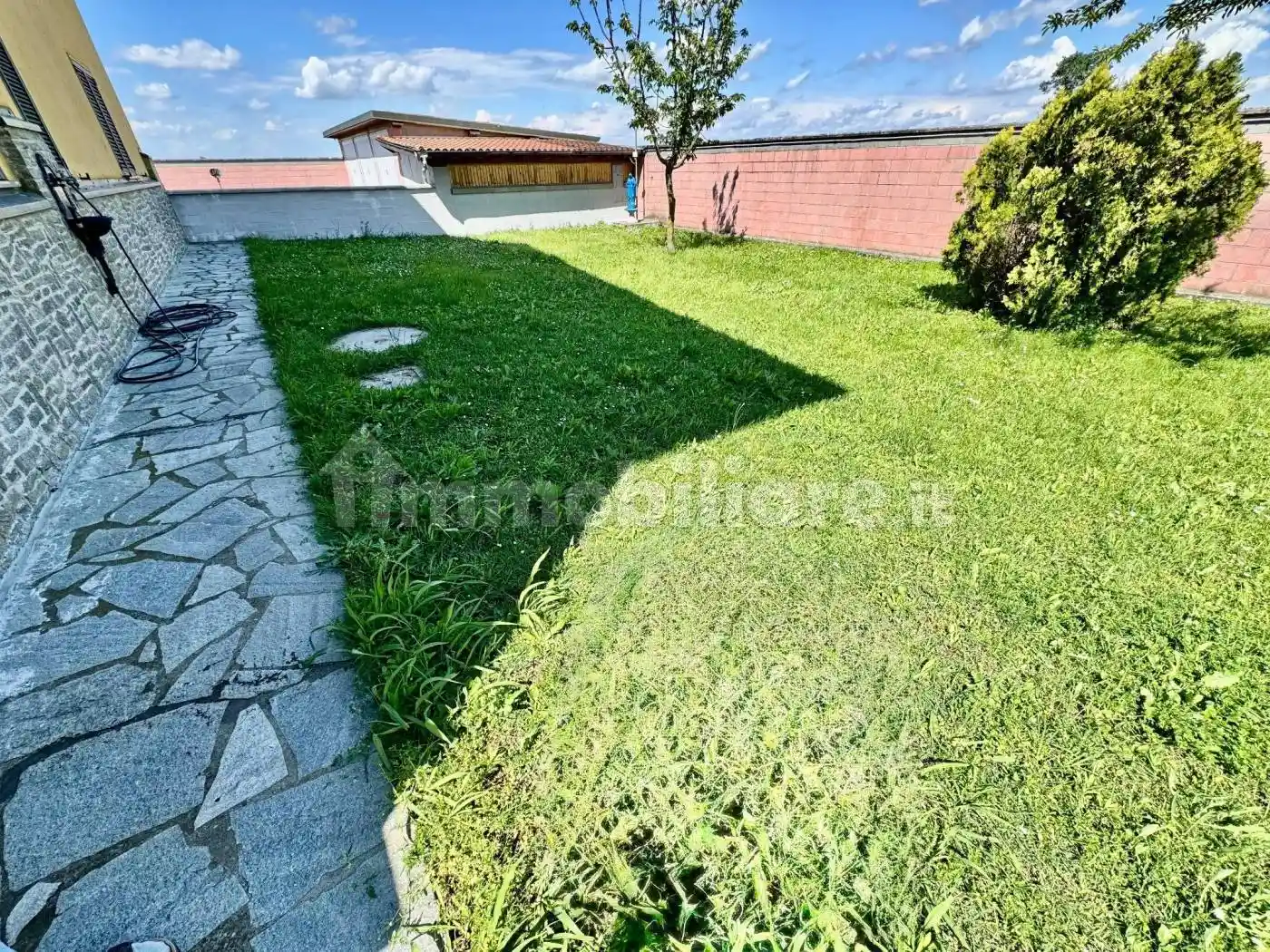 Villa in vendita a Borgonovo Val Tidone