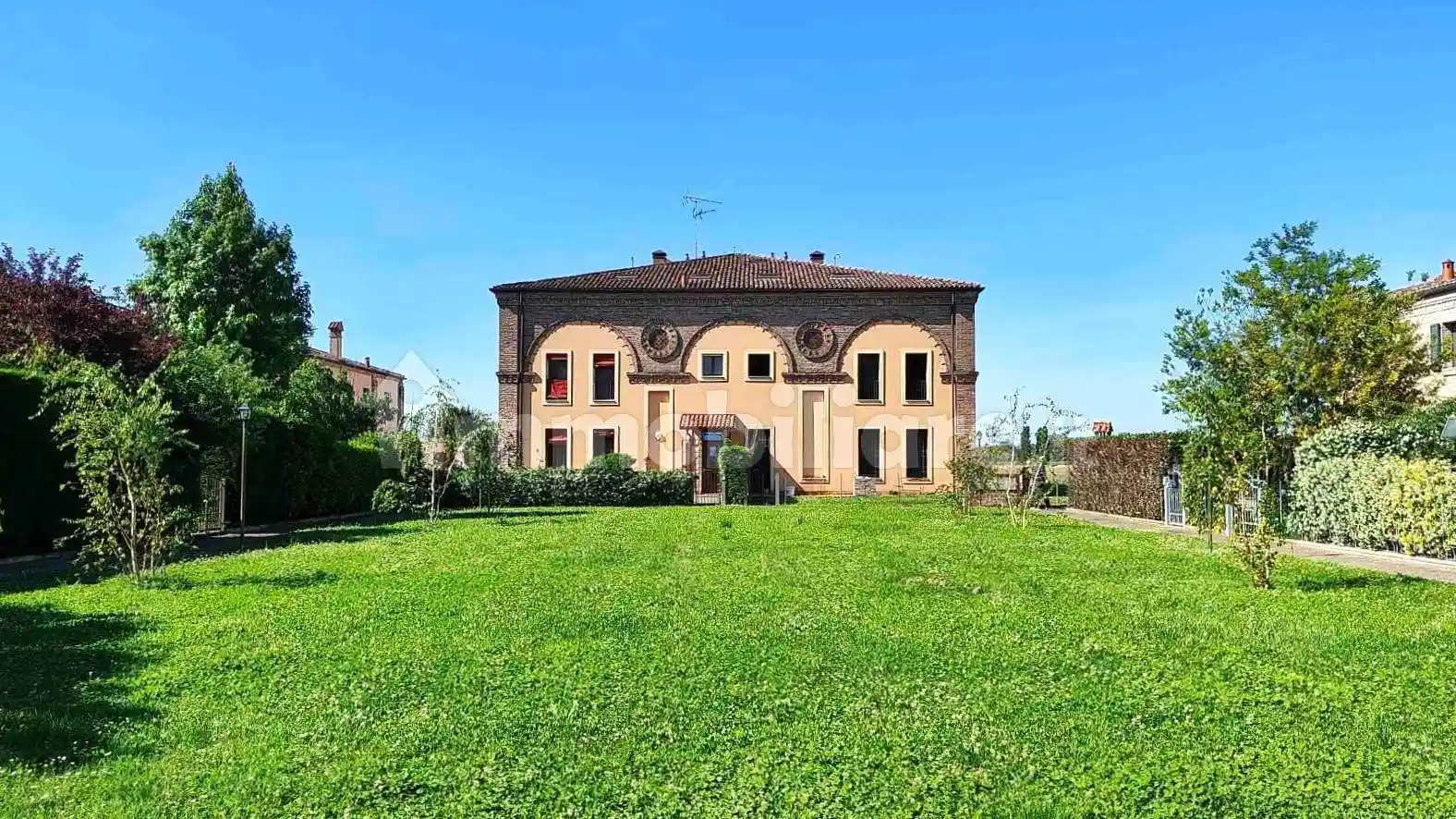 Casa indipendente in vendita a Ferrara