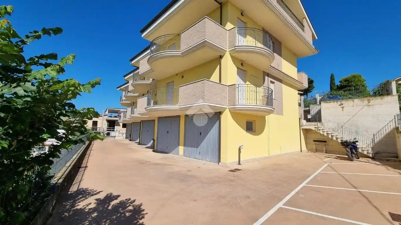 Quadrilocale via San Martino 96, Colonnella - foto 2