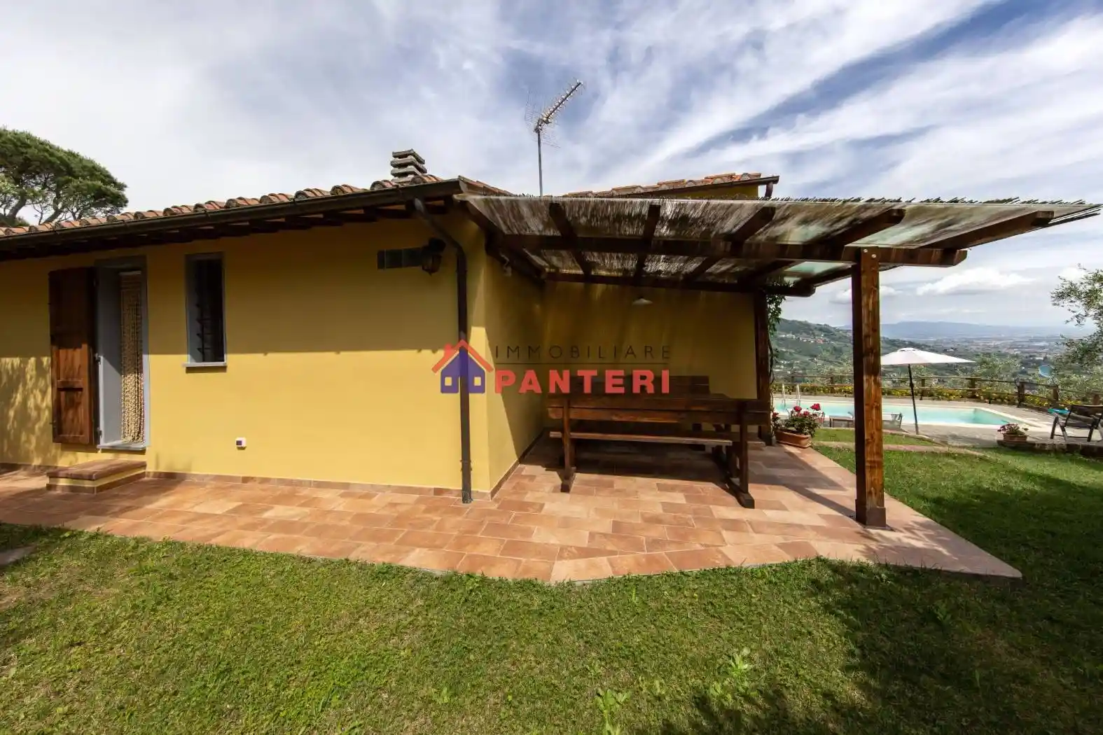 Rustico - Casale in vendita a Pescia