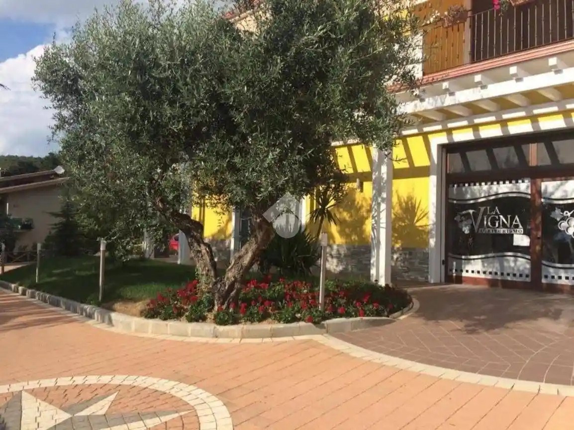 Palazzo - Edificio in Vendita - foto 2