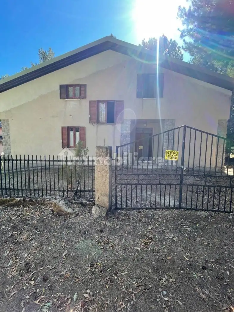 Palazzo - Edificio in Vendita