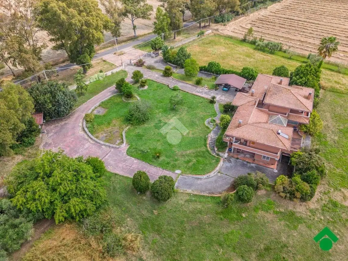 Villa in vendita a Latina