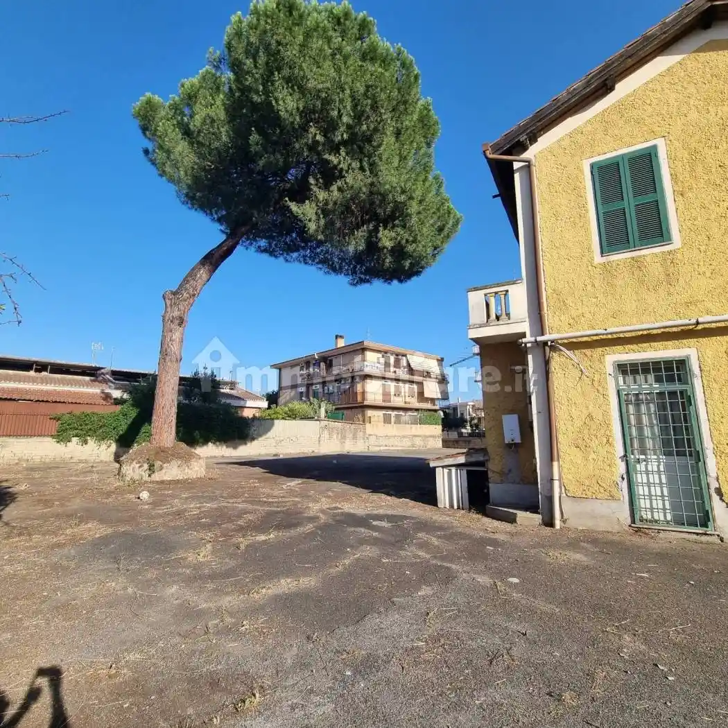 Terratetto unifamiliare via del Fosso di Santa Maura 191, Giardinetti, Roma - foto 3