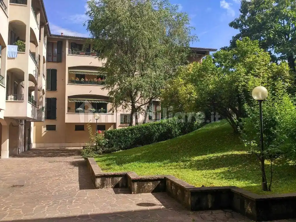 Appartamento in vendita a Vimercate