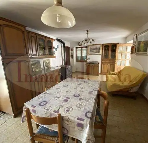 Appartamento in affitto a Tornolo