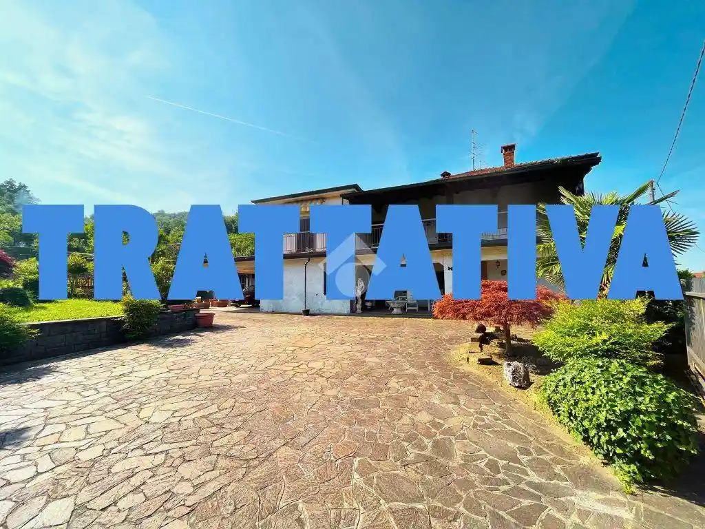 Villa in vendita a Capriolo