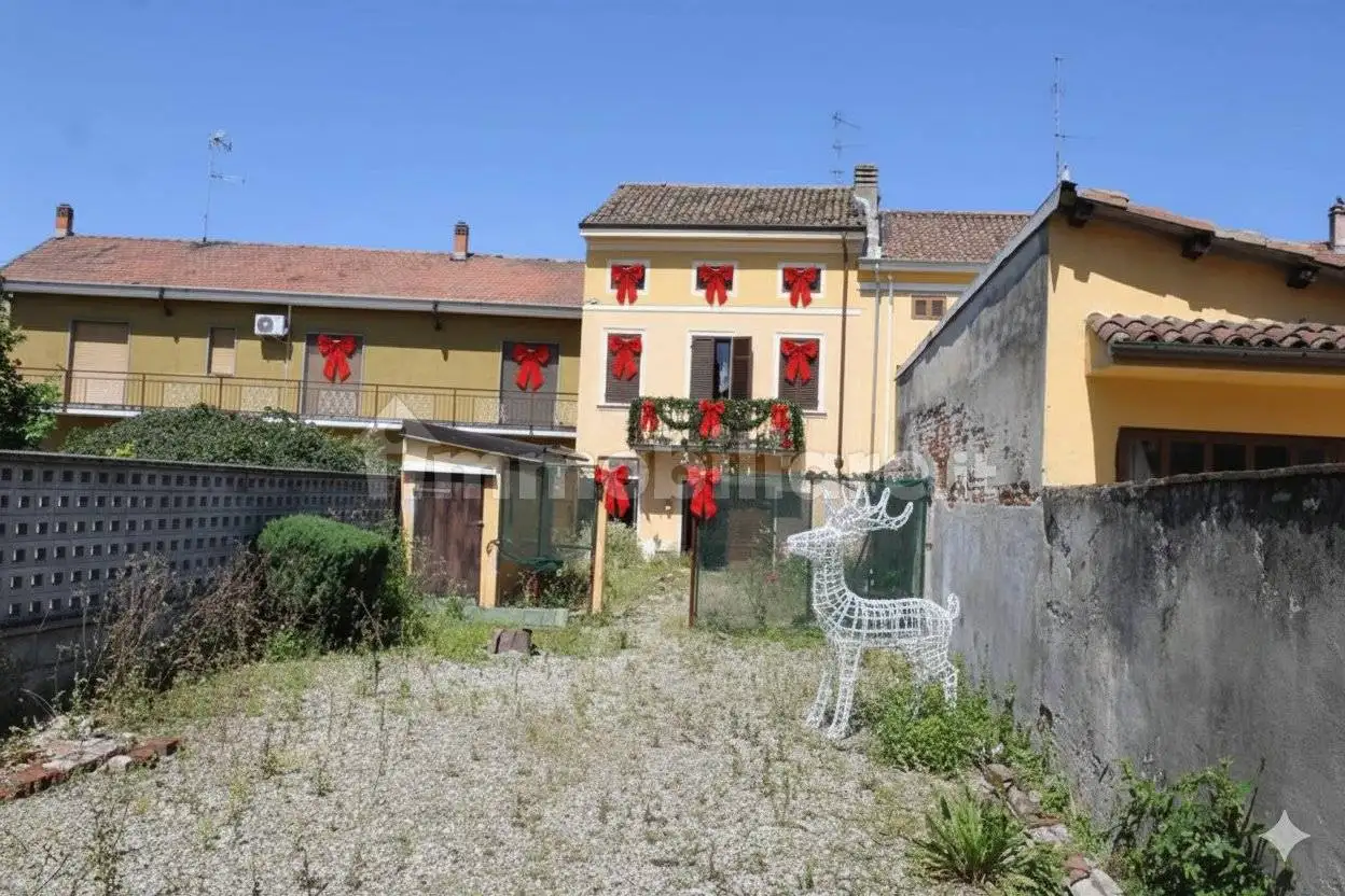 Casa indipendente in vendita a Desana