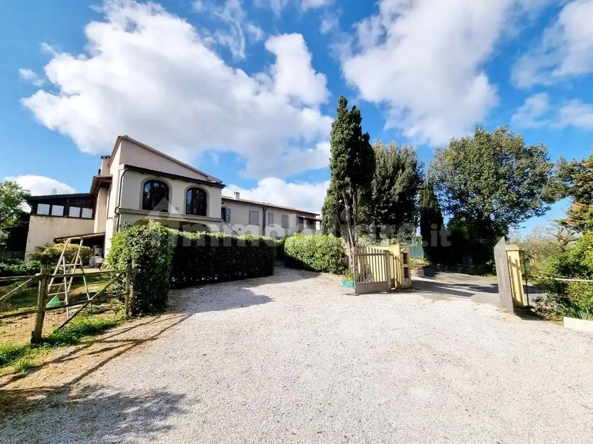 Appartamento in vendita a Castagneto Carducci